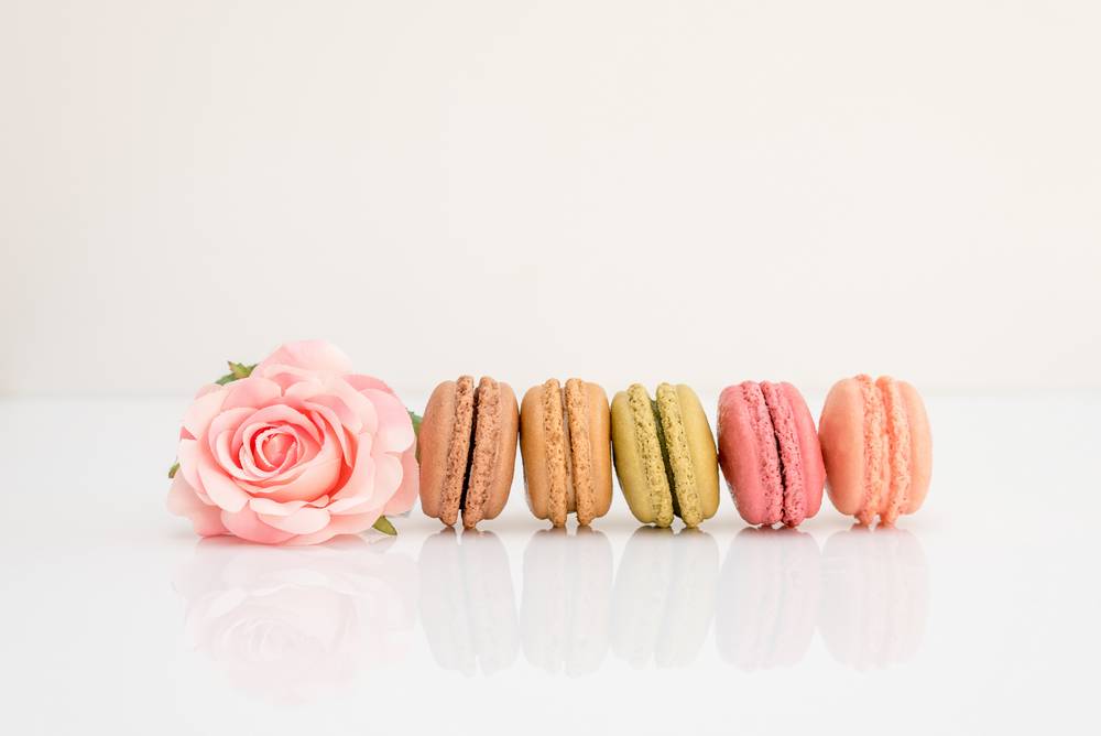 Macaron_and_flower