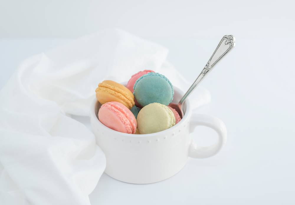 Variety_Macarons_2