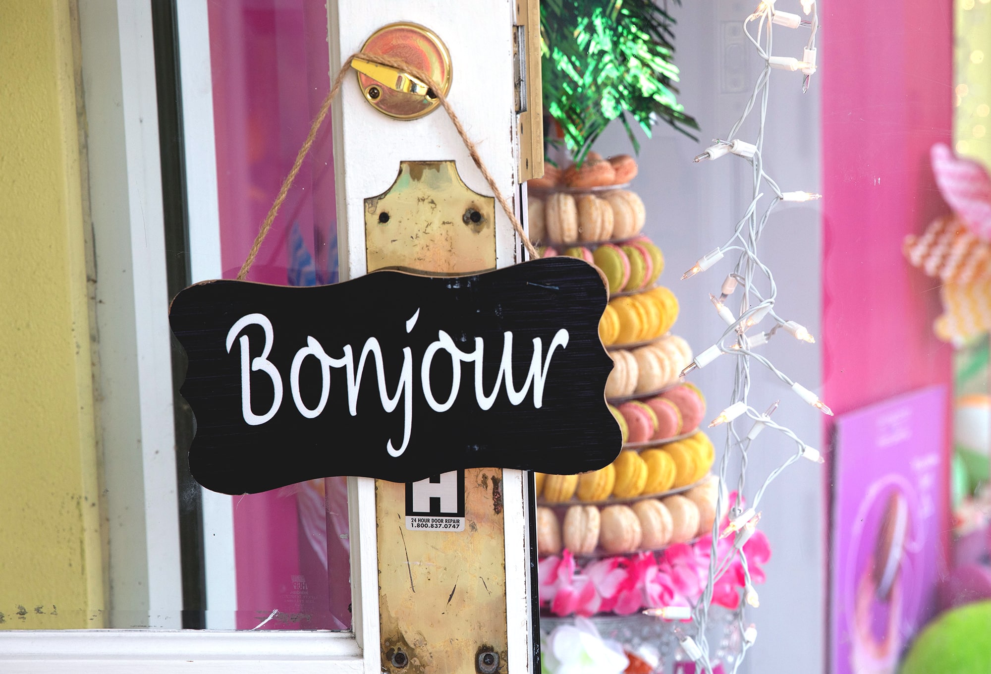 Search for desserts near you and find Le Macaron French Pastries